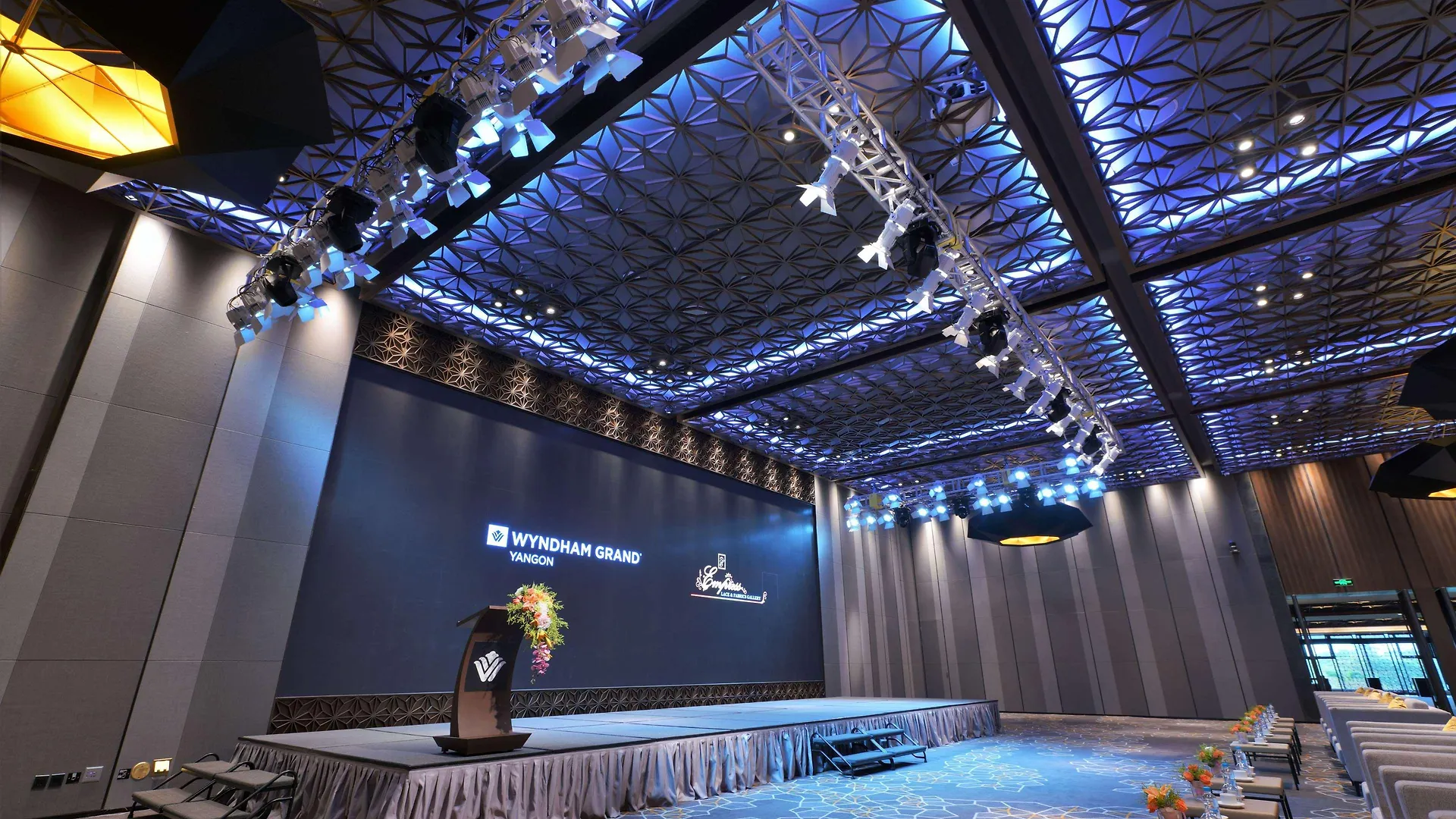 Hotel Wyndham Grand Yangon